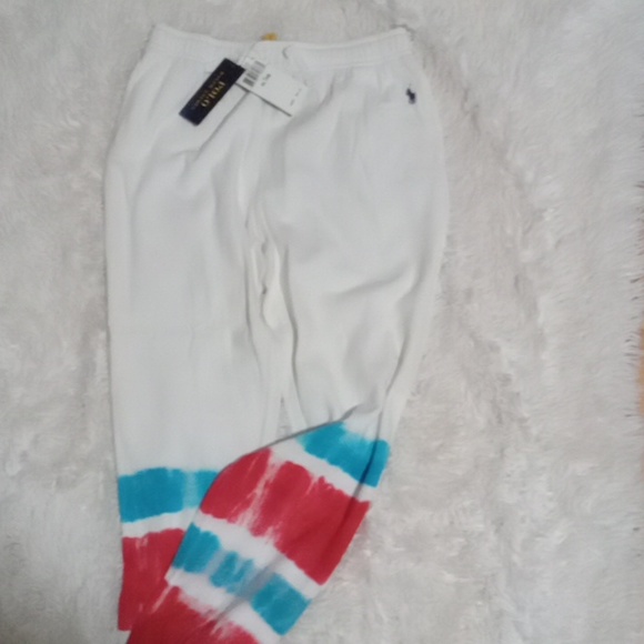 Polo - Picture 2 of 3